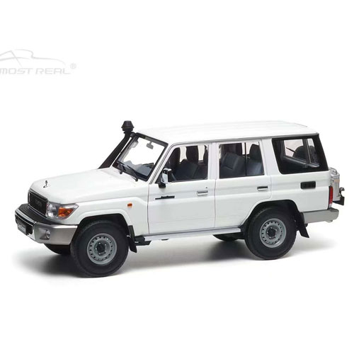ماکت ماشین تویوتا لندکروزر مدل 2017 (2017 Toyota Land Cruiser)