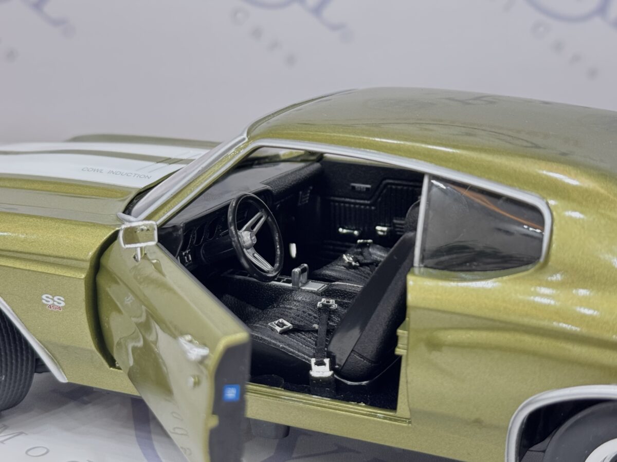 1970 Chevrolet Chevelle SS 454 Citrus Green Limited to 1500pc 1/18 - تصویر 4