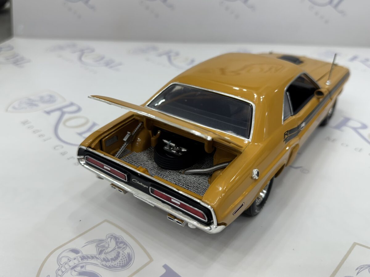 1971 Dodge Challenger R/T Hemi - تصویر 3