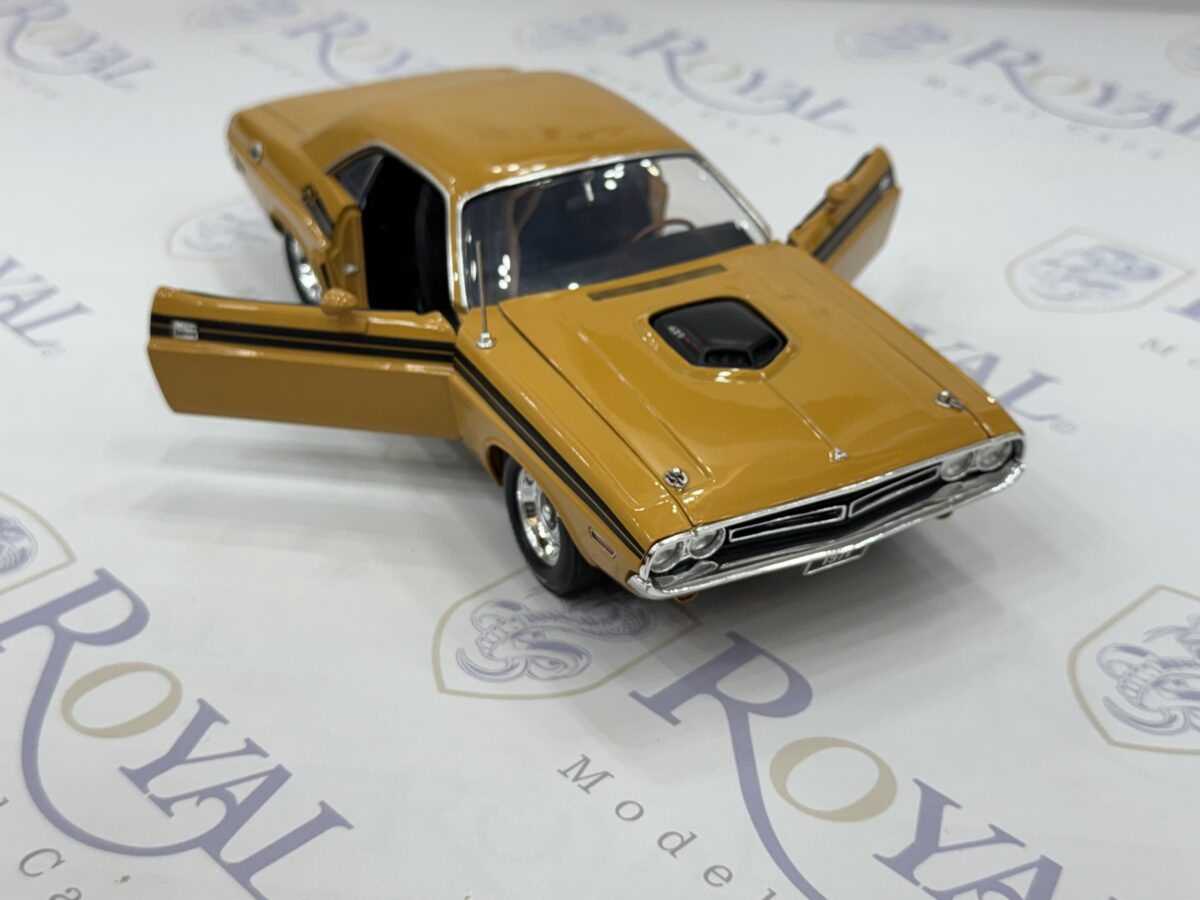 1971 Dodge Challenger R/T Hemi - تصویر 2